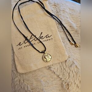 ETTIKA Black leather choker